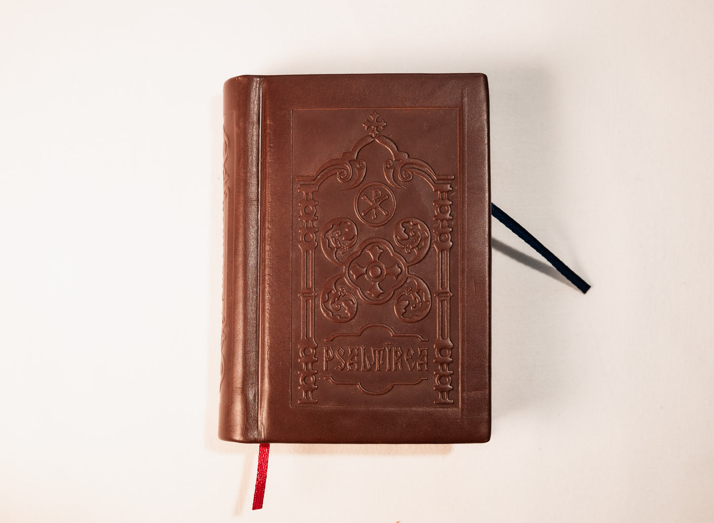 Psaltirea Mică cu Scris Mare, Legată Manual în Piele Naturală