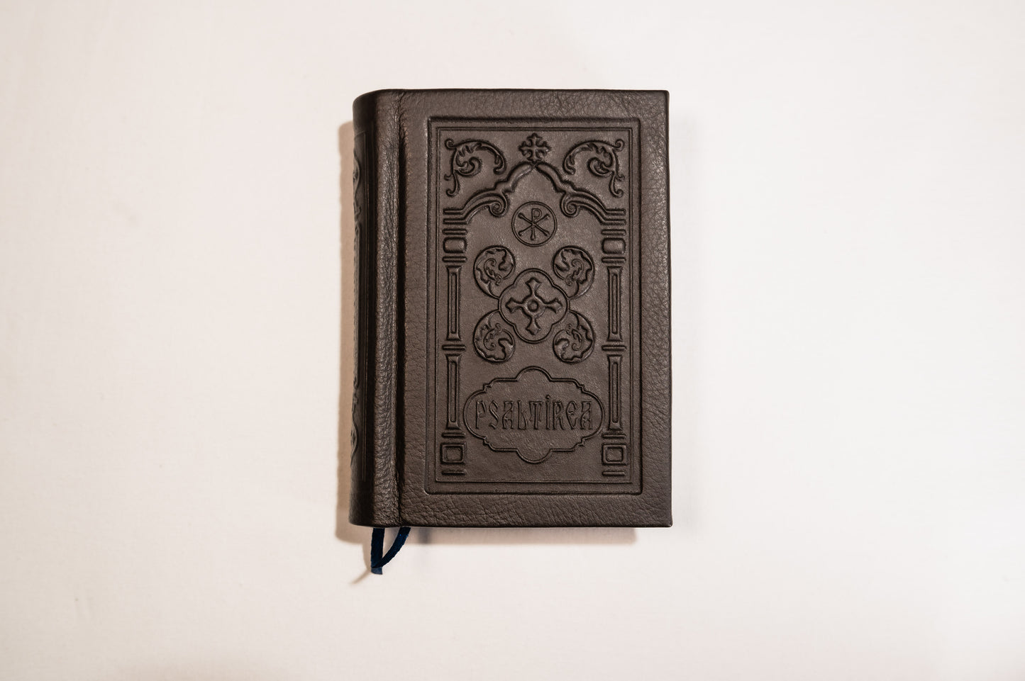 Psaltirea Mică cu Scris Mare, Legată Manual în Piele Naturală